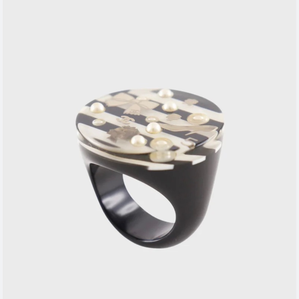 CHANEL Black Resin Ring with Cream Pearl Accents